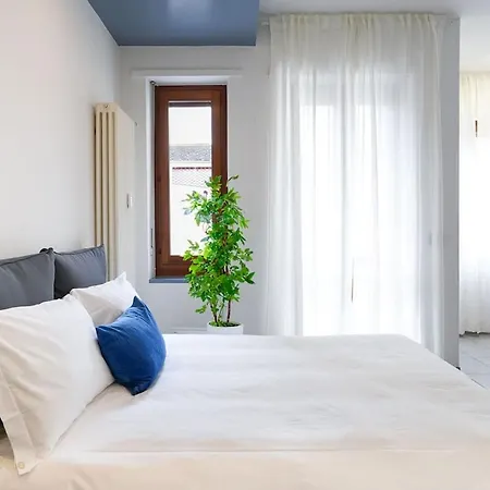 Apartment Giuria House 4 *